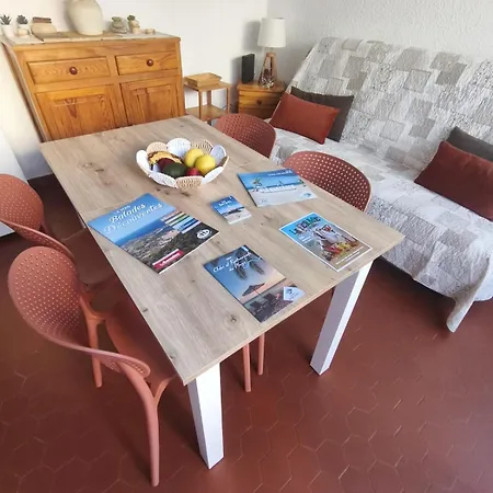 Maisonnette T2 Bord De Avec Parking Prive *